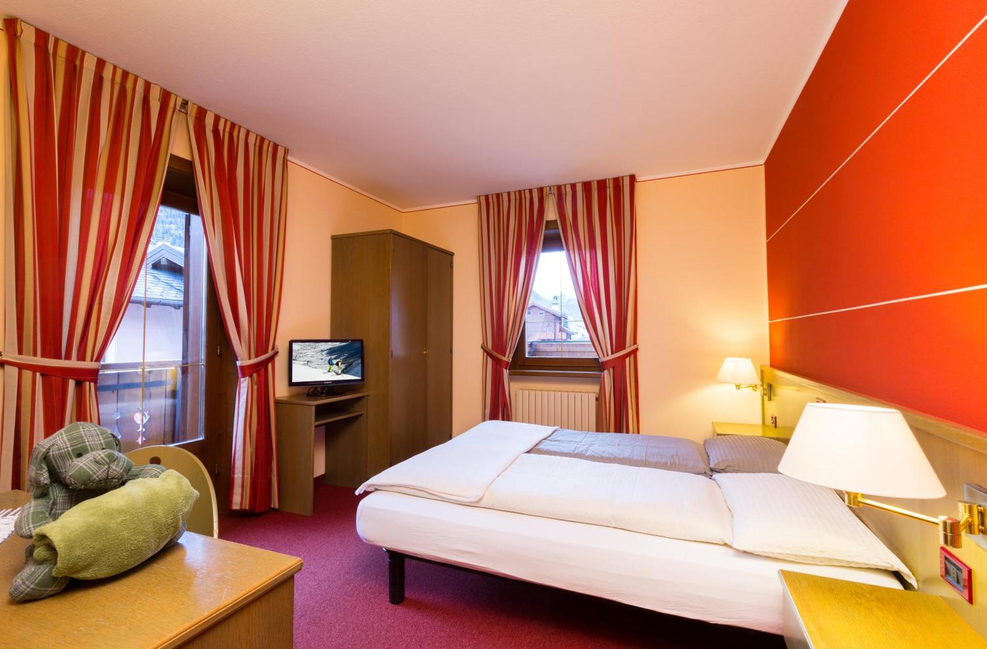 Hotel Krone Livigno Eksteriør bilde